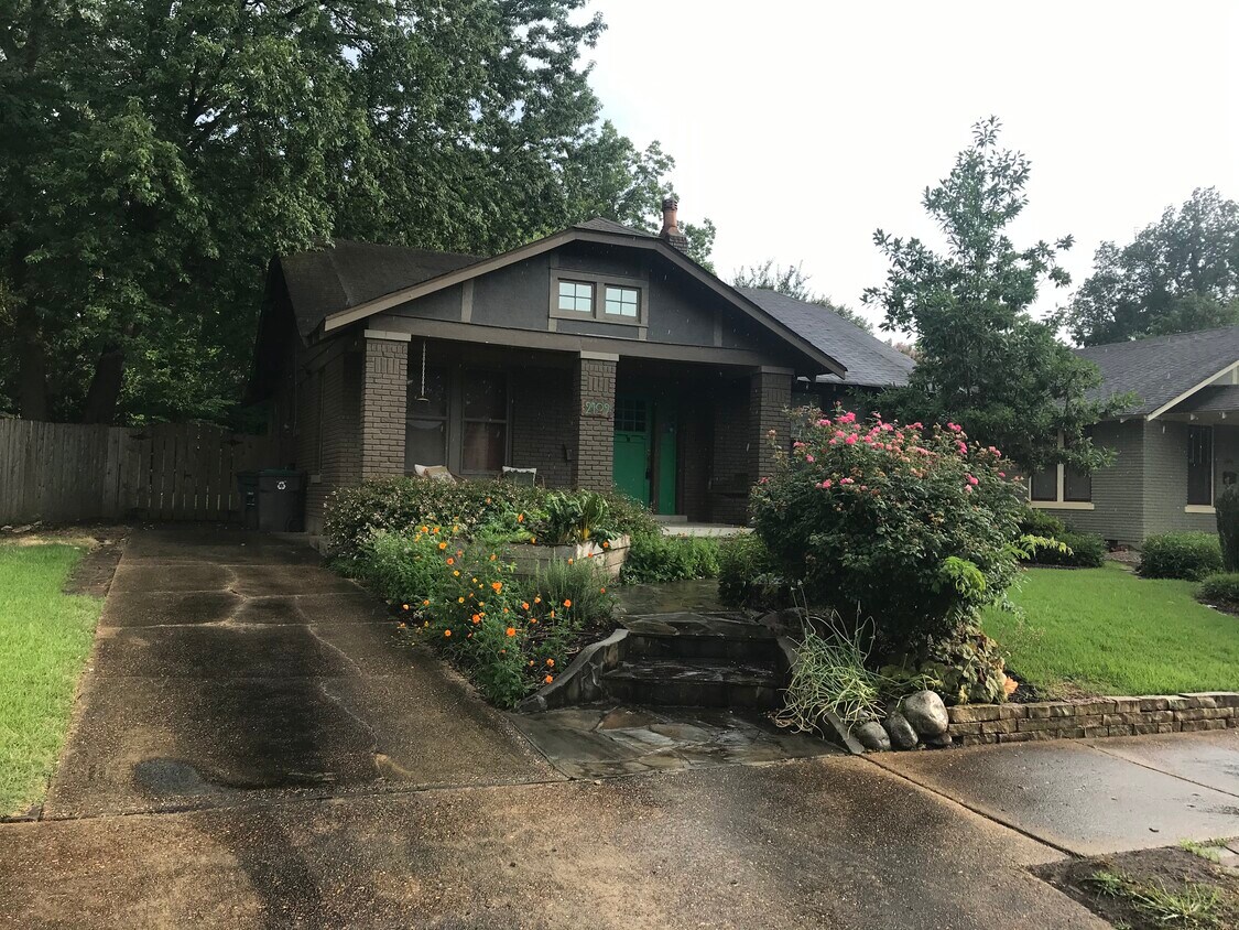 2109 Washington Ave, Memphis, TN 38104 House Rental in Memphis, TN