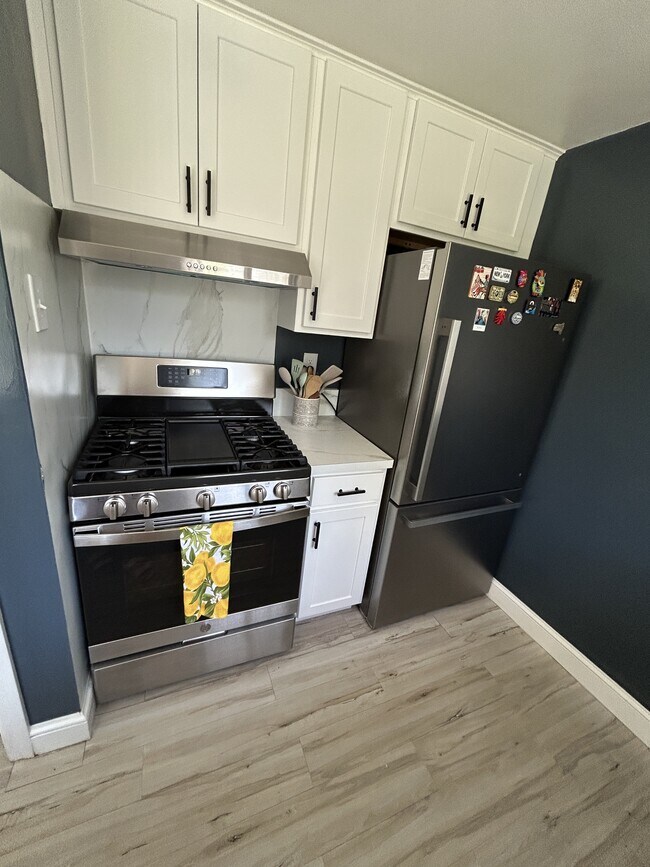 Foto del edificio - 138 Aikens Pl