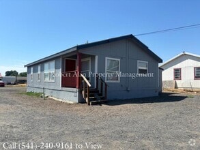 Building Photo - 3424 NE Riverside Ave