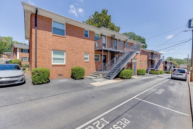 Foto del edificio - 4282 Roswell Rd NE