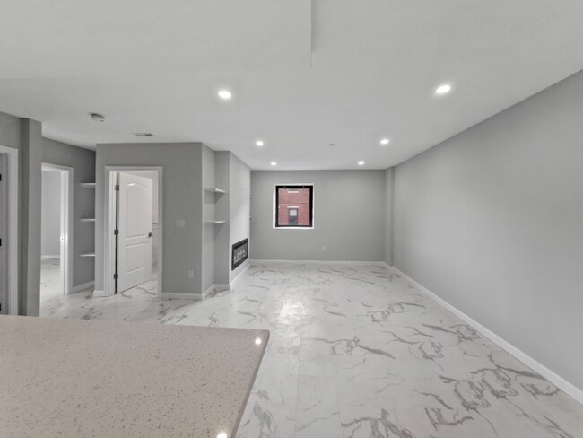 Foto del edificio - 225-235 Essex St