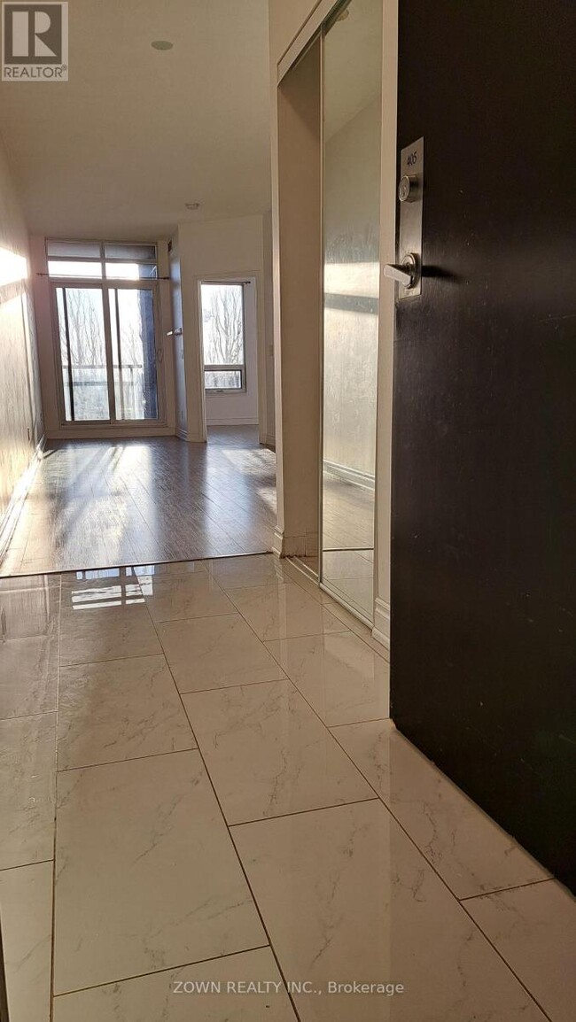 Building Photo - 388 Prince of Wales Dr