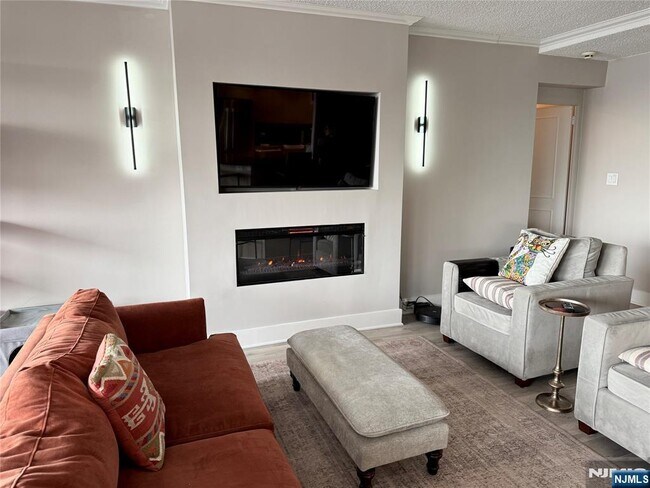 Foto del edificio - 4 Horizon Rd N