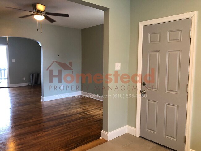 Building Photo - 3 BEDROOM HOME FOR RENT!