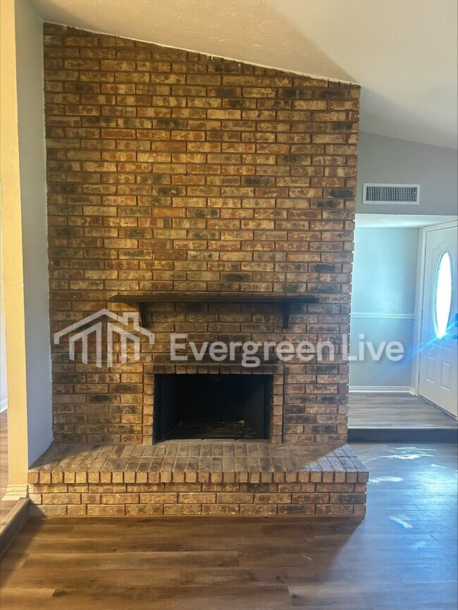 Foto del edificio - 9546 Sophora Dr