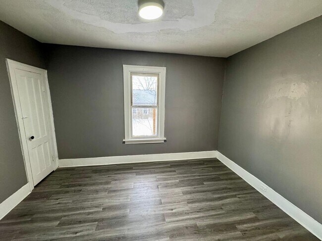 Foto del edificio - 114 S Carbon St