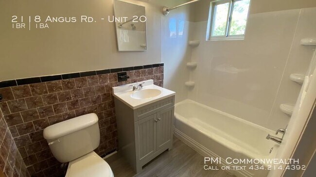 Foto del edificio - 2118 Angus Rd