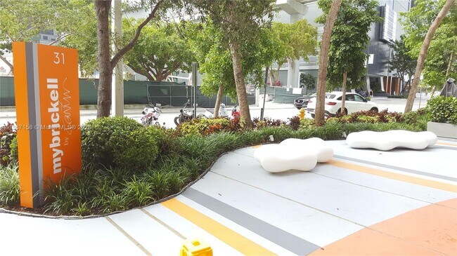 Building Photo - 31 SE 6th St