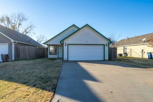 Building Photo - 3 Bed 2 Bath Rental Home Tulsa