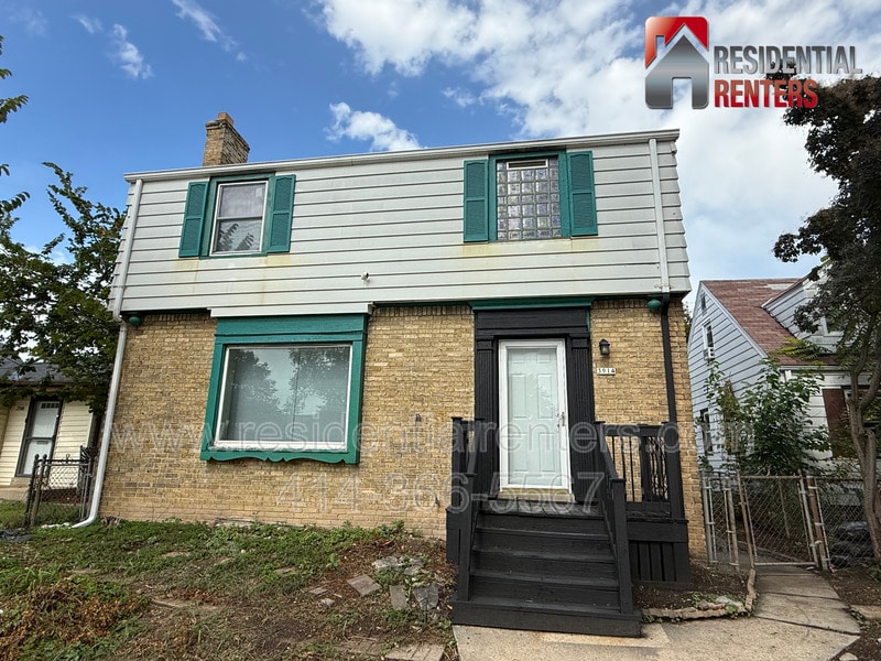 Primary Photo - 3914 W Hampton Ave