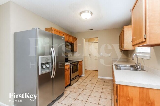 Foto del edificio - 9775 Thomas Ln