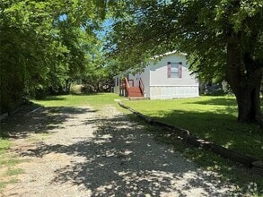 Building Photo - 1106 Pawnee Trail