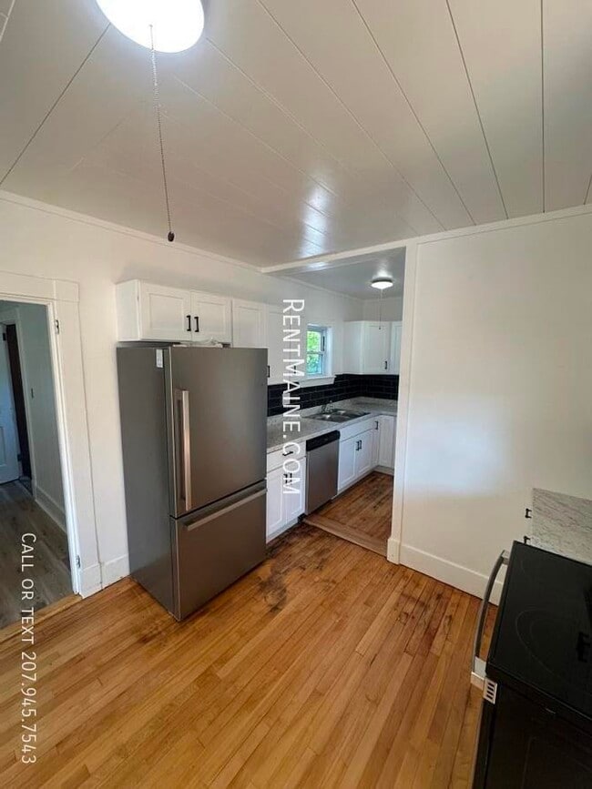 Building Photo - 178 Pearl St