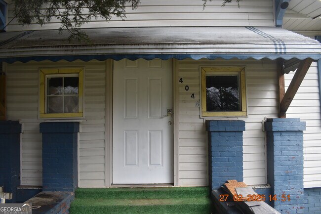 Building Photo - 4048 Kemper Ave