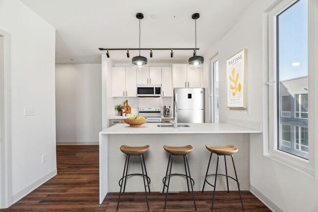 Building Photo - The Felix