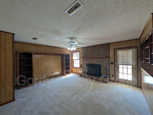 Building Photo - 3363 FL-73