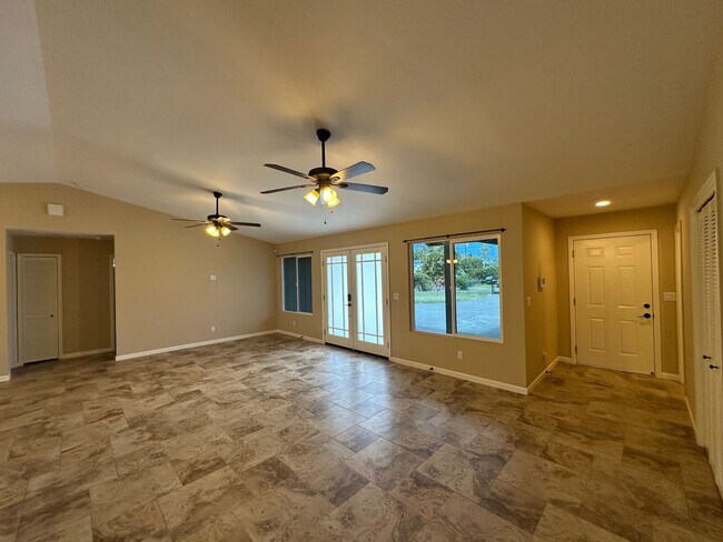 Foto del edificio - 16-1370 Pohaku Circle Kurtistown, HI 96760