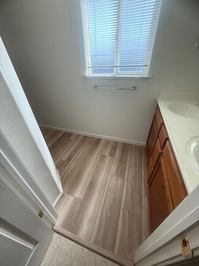 Foto del edificio - 55+ Gated Community Beautiful 3 Bed / 2 Bath Home in Desirable