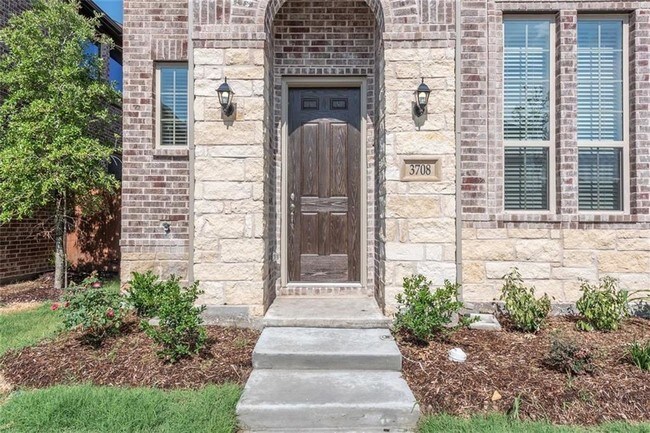 Building Photo - 3708 Cliffstone Way