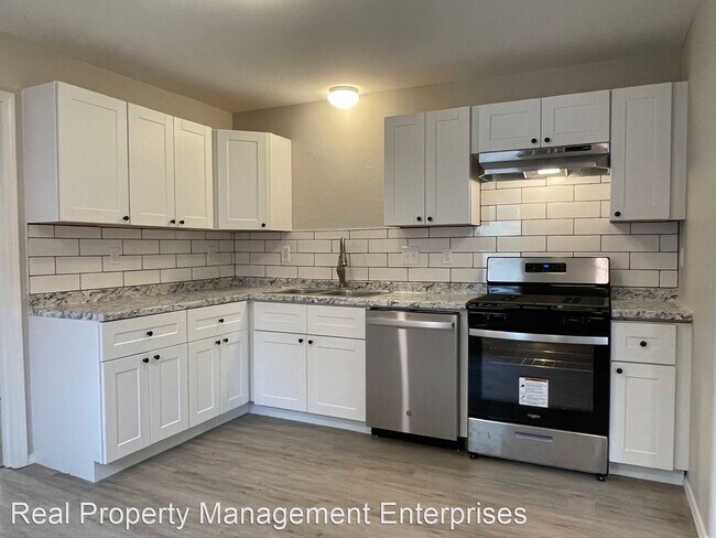 Building Photo - 3 br, 1 bath House - 1100 Windemere Dr