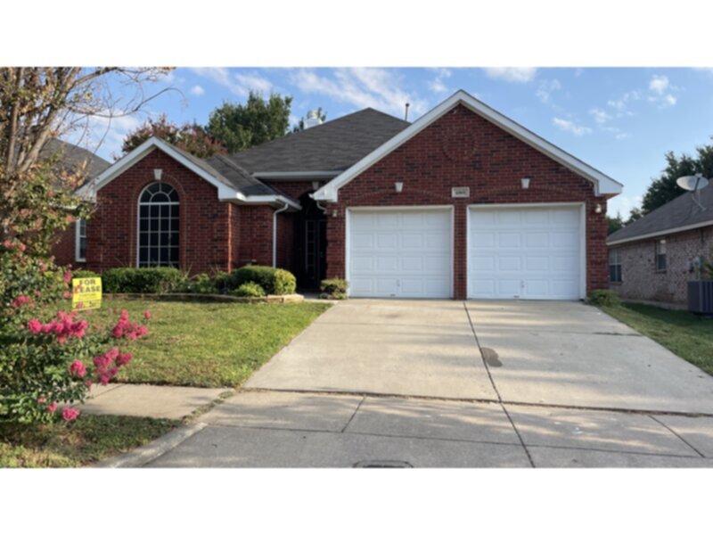 Primary Photo - Beautiful Single Story Home in Park Glen