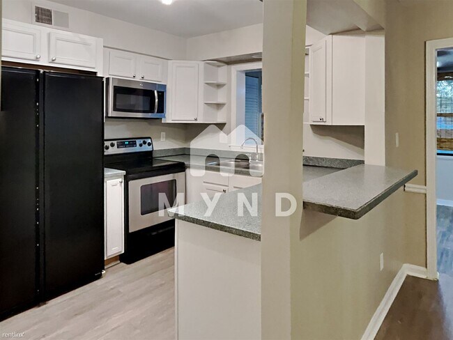 Building Photo - 2 br, 2 bath Condo - 111 Rosaire Pl NW Apa...