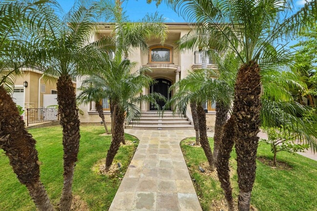 Foto del edificio - 9033 Cresta Dr