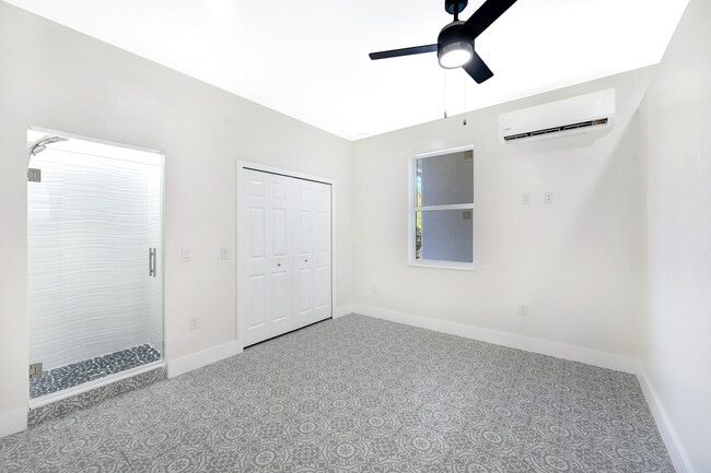 Building Photo - 167 5th St