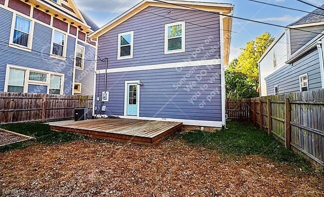 Building Photo - 3 br, 2.5 bath House - 1206 Pleasant