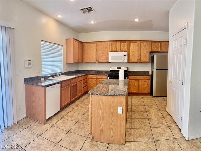 Foto del edificio - 5624 Clotidle Soupert Ct