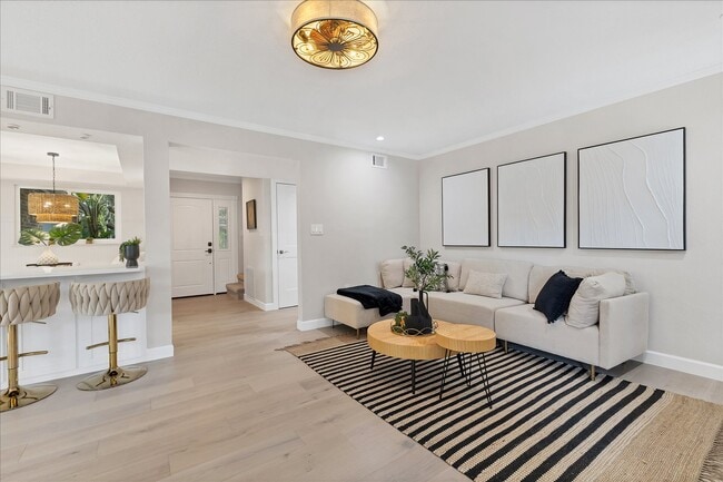 Foto del edificio - 1940 Rain Forest Trail