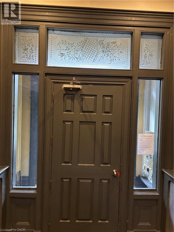 Photo du bâtiment - 123 MacNab St S