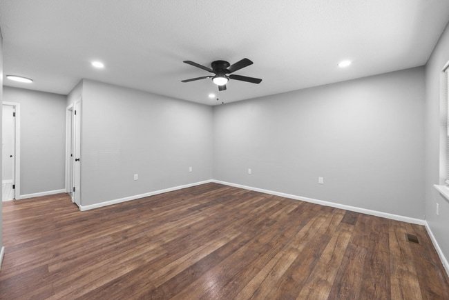 Photo - FIRST MONTH FREE! 2 Bed 1 Bath in Rossville w/ Huge Storage Building! House