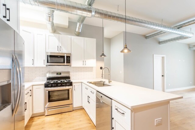 Foto del edificio - 1464 W Webster Ave