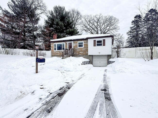 Foto del edificio - 16 Christy Ln