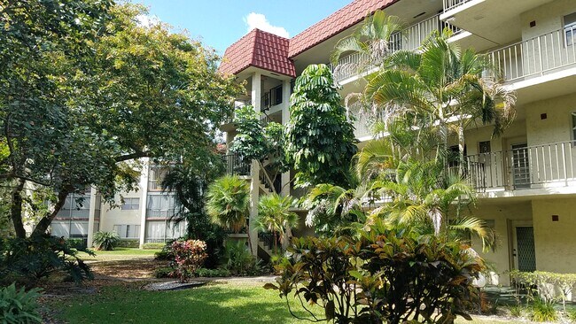Foto del edificio - 3300 Spanish Moss Ter
