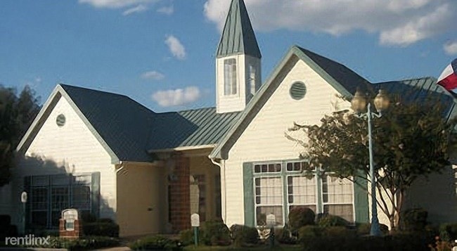 Building Photo - 1200 W Tidwell Rd