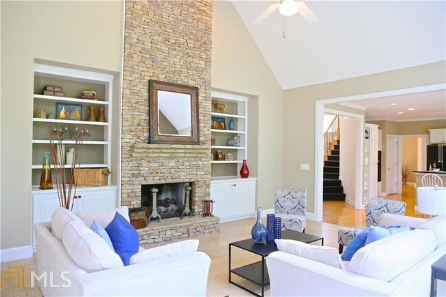 Foto del edificio - 4284 Bishop Lake Rd