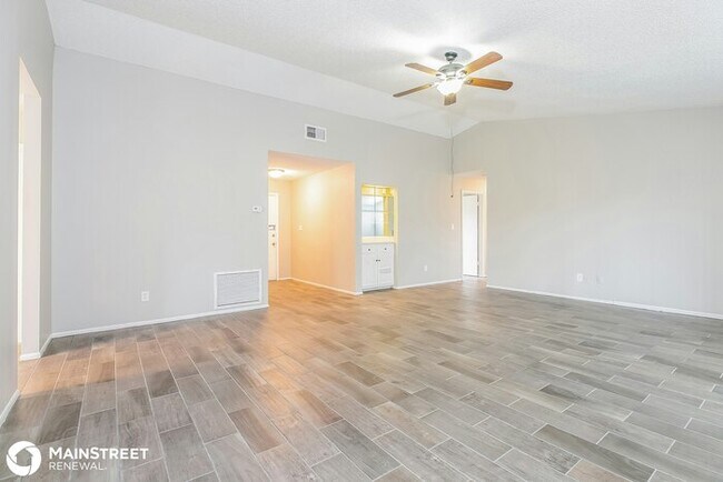 Building Photo - 2125 Turmeric Ave