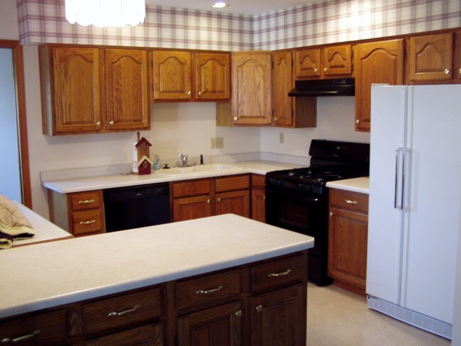 Building Photo - 302 Northview Dr