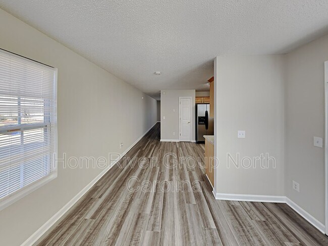 Building Photo - 1300 Camden Pl Ct