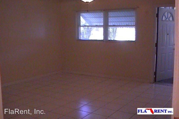 Building Photo - 8210 Alveron Ave