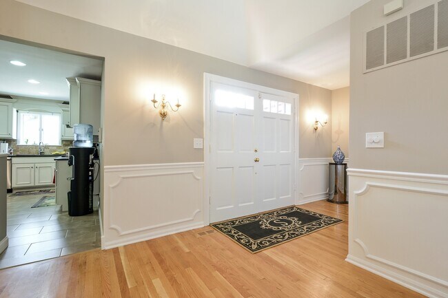 Foto del edificio - 2320 Coach Rd