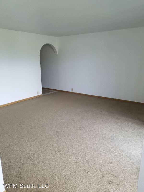 Building Photo - 1 br, 1 bath House - 625 N Jackson Ave #B-31
