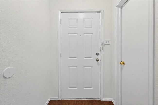 Foto del edificio - 854 Darbydale Crossing Ln