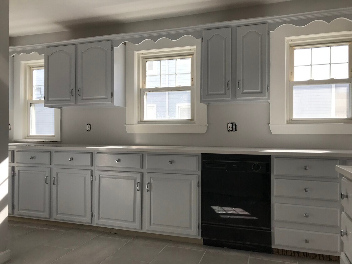 15 Montvale Ave, Stoneham, MA 02180 Townhome Rentals in Stoneham MA