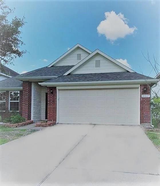 Foto principal - 8807 Shady Green Meadows