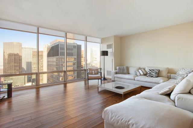 Building Photo - 2 bedroom in New York NY 10022