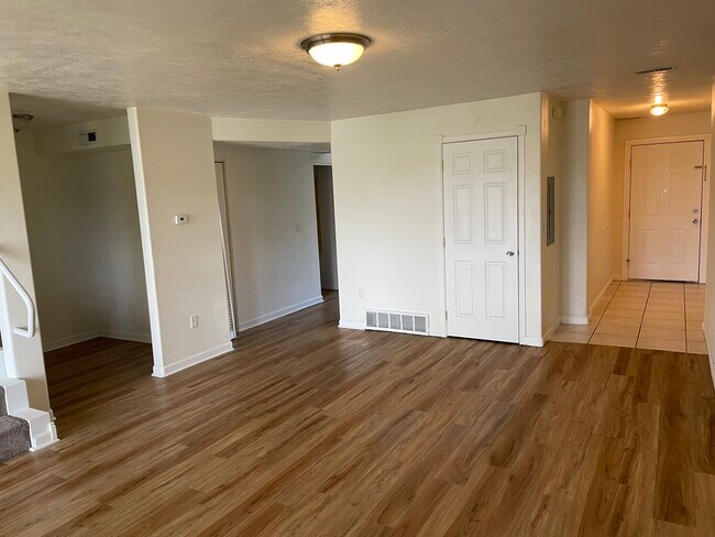 Foto del edificio - 8950 N Pamela St