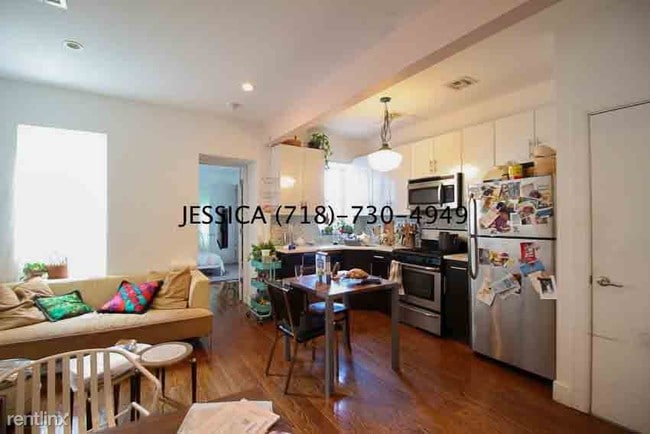 Building Photo - 482 Van Buren St